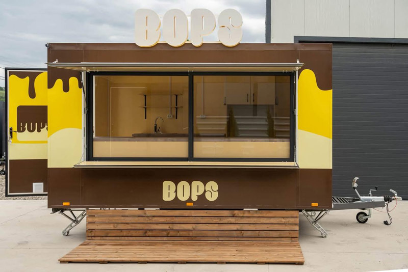 Rulotă comercială personalizată 4 x 2,4 x 2,4m - imagine 6